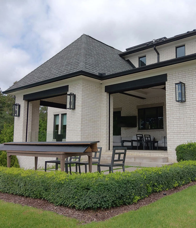 Retractable screen installation in Pinellas County, FL